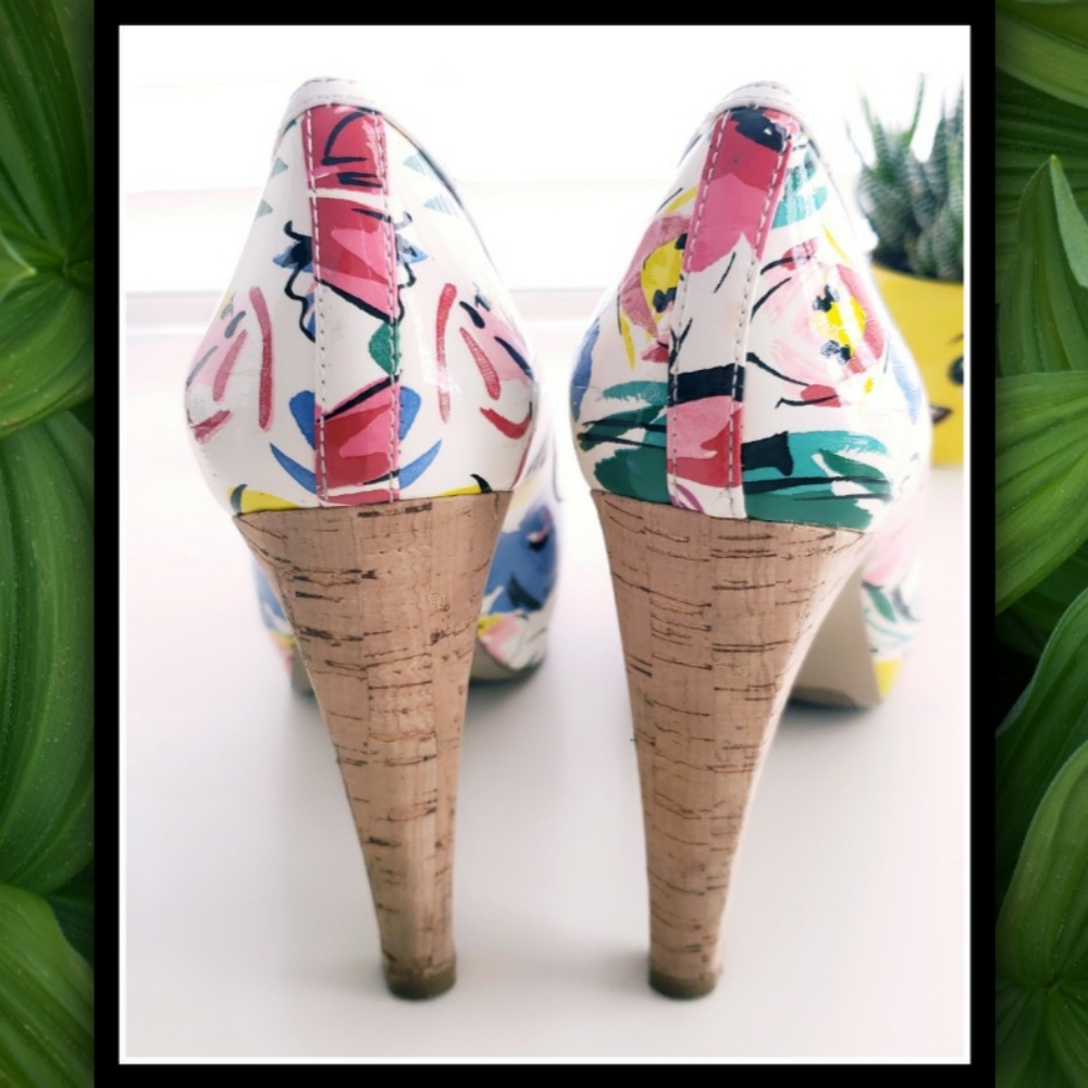 ❤️‍🔥CLEARANCE❤️‍🔥 NINE WEST Patent Leather Floral Pumps - Picture 2 of 6